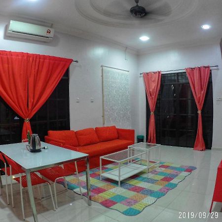 Holiday Homestay Dungun Exterior photo