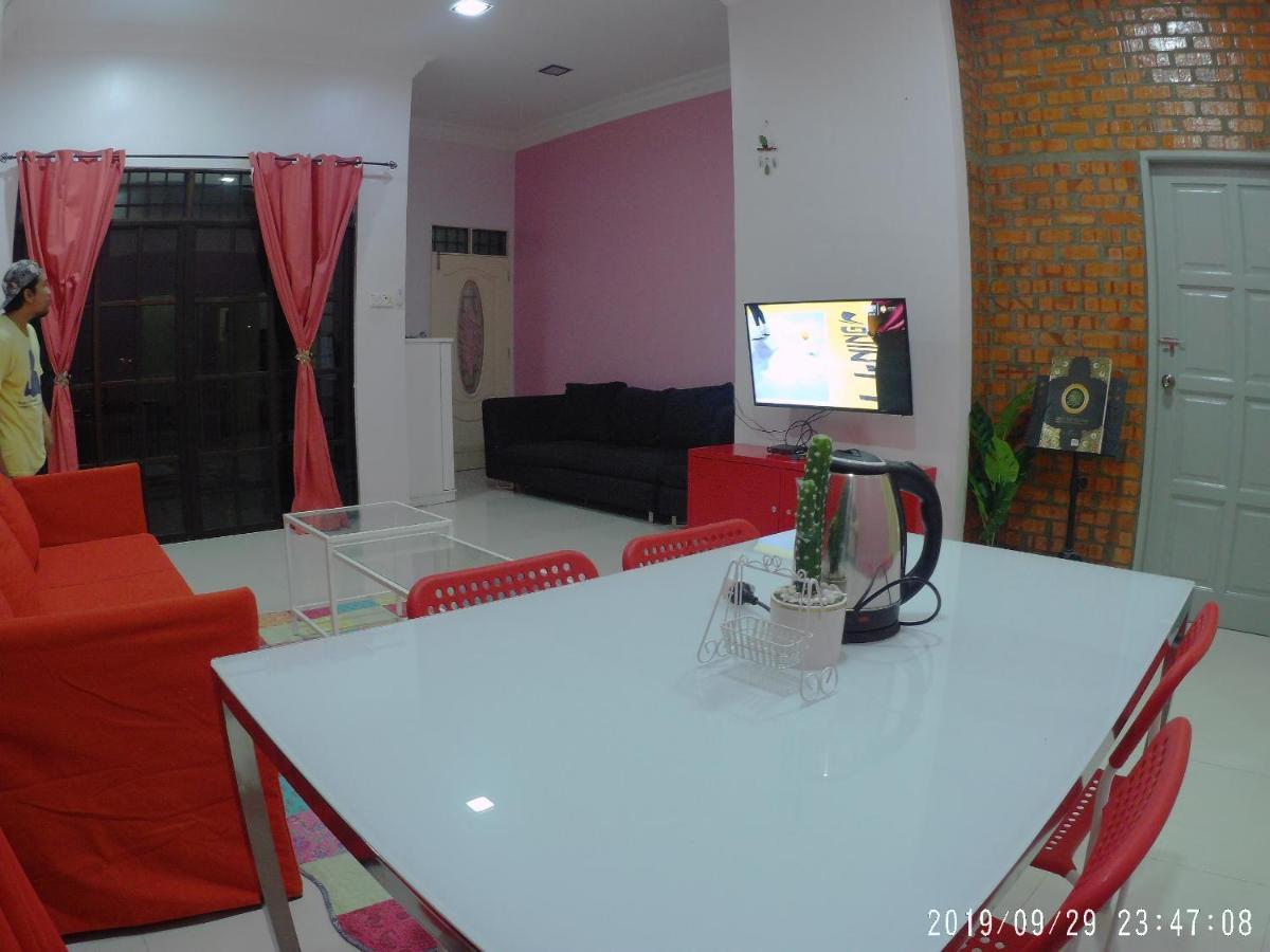 Holiday Homestay Dungun Exterior photo