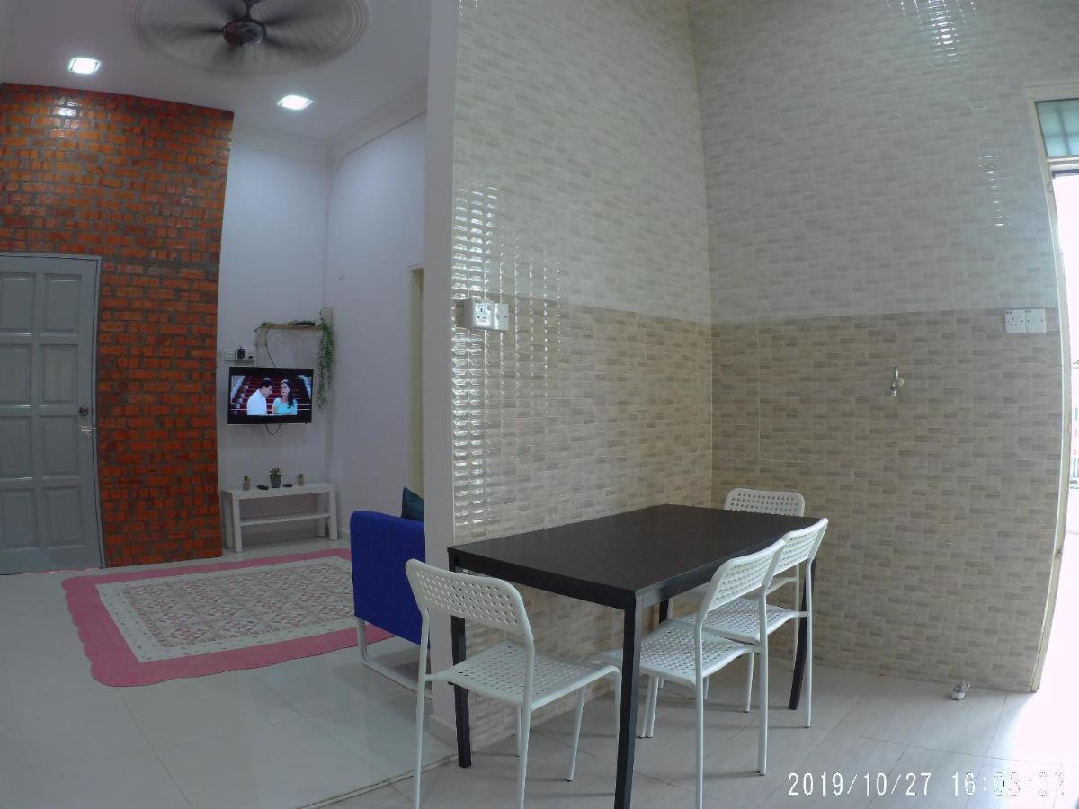 Holiday Homestay Dungun Exterior photo